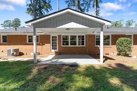 Exterior - 2908 Stratford Dr, Augusta, GA 30909 photo 2 of 10
