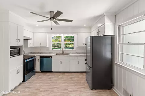 Kitchen - 2908 Stratford Dr, Augusta, GA 30909 photo 1 of 3