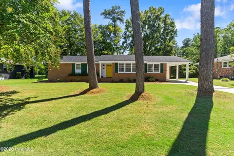 Exterior - 2908 Stratford Dr, Augusta, GA 30909 photo 8 of 10