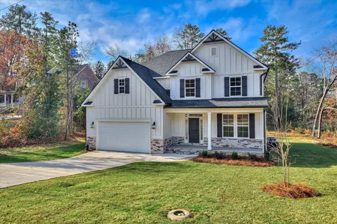 Exterior - 3950 Barrett St, Augusta, GA 30909 photo 2 of 8