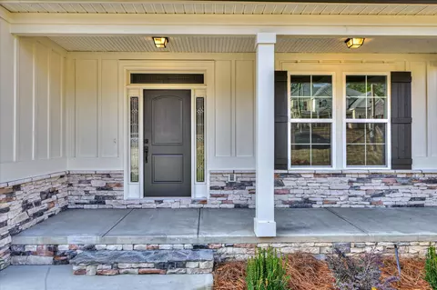 Exterior - 3950 Barrett St, Augusta, GA 30909 photo 4 of 8