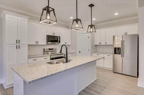 Kitchen - 3950 Barrett St, Augusta, GA 30909 photo 2 of 3
