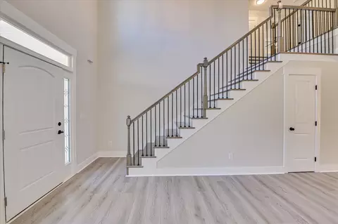 Entry Way - 3950 Barrett St, Augusta, GA 30909 photo 3 of 4