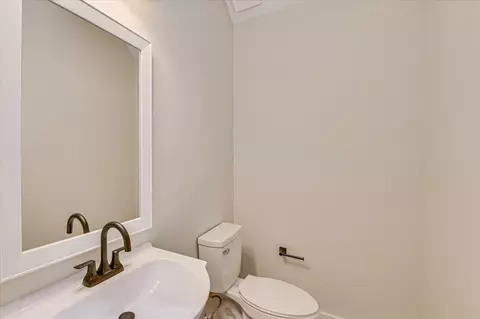 Bath - 3950 Barrett St, Augusta, GA 30909 photo 1 of 5