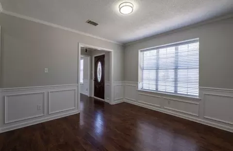 Living - 322 Timberidge Dr, Augusta, GA 30907 photo 5 of 9