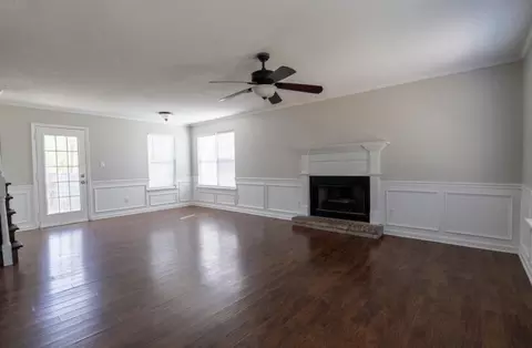 Living - 322 Timberidge Dr, Augusta, GA 30907 photo 9 of 9