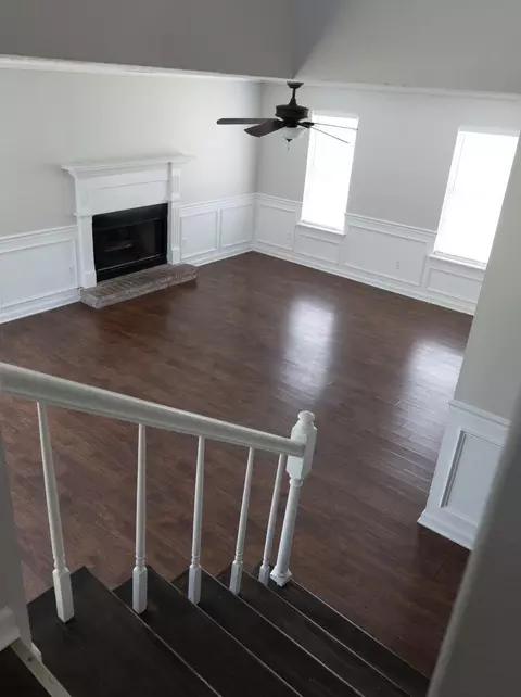 Living - 322 Timberidge Dr, Augusta, GA 30907 photo 2 of 9