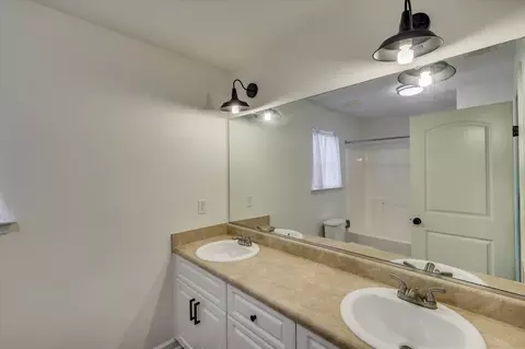 Bath - 721 Wickham Dr, Evans, GA 30809 photo 5 of 5