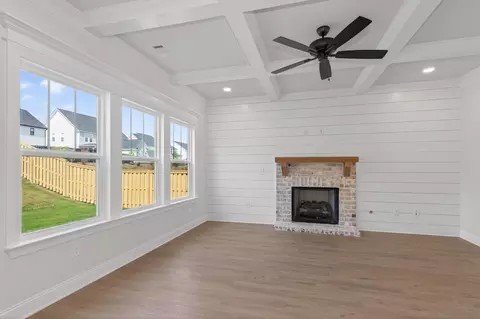 Living - 835 Sparrow Point Ave, Evans, GA 30809 photo 2 of 4
