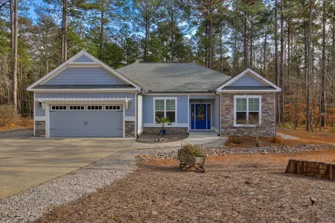 205 Canal Ct, Mccormick, SC 29835