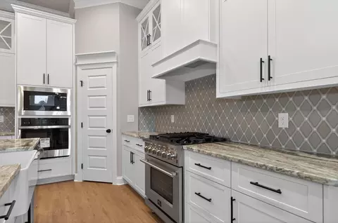 Kitchen - 820 Sparrow Point Ave, Evans, GA 30809 photo 4 of 5