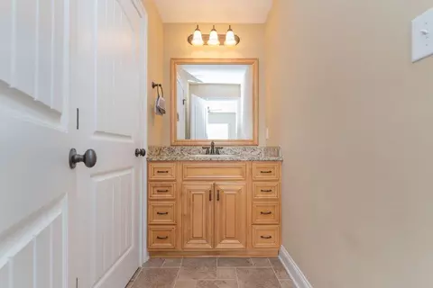Bath - 4076 Dewaal St, Evans, GA 30809 photo 8 of 9