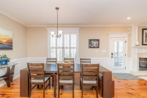 Dining - 4076 Dewaal St, Evans, GA 30809 photo 2 of 2