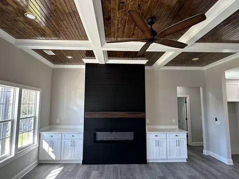 Living - 2532 E Kensington Dr, Augusta, GA 30906 photo 2 of 6