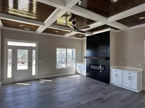 Living - 2532 E Kensington Dr, Augusta, GA 30906 photo 3 of 6