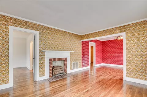 Living - 2440 Earl St, Augusta, GA 30904 photo 3 of 8