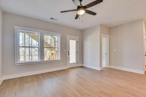 Living - 133 Tanager Ln, Evans, GA 30809 photo 6 of 8