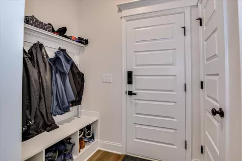 Entry Way - 3472 Hilltop Trl, Evans, GA 30809 photo 6 of 10