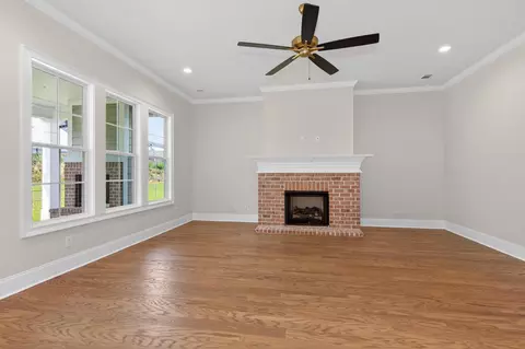 Living - 821 Sparrow Point Ave, Evans, GA 30809 photo 1 of 2