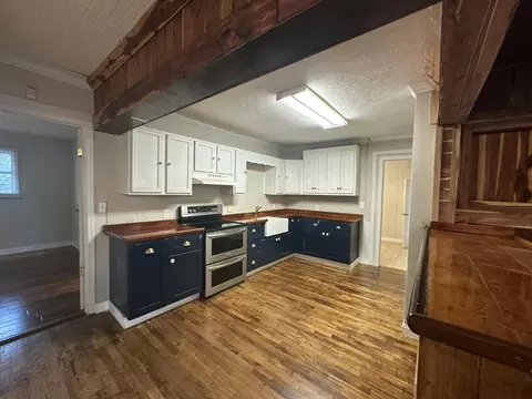 Kitchen - 228 Greene St, Augusta, GA 30901 photo 1 of 3