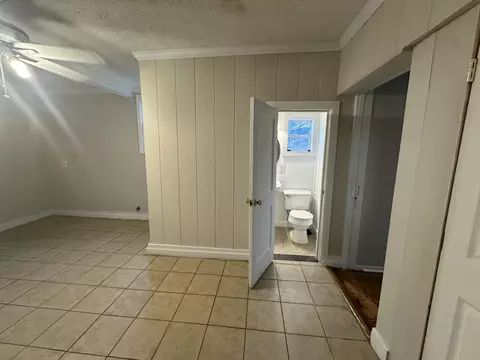 Living - 228 Greene St, Augusta, GA 30901 photo 4 of 5