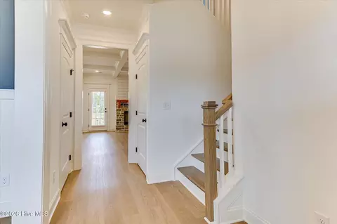 Entry Way - 617 Grosbeak Ln, Evans, GA 30809 photo 2 of 10