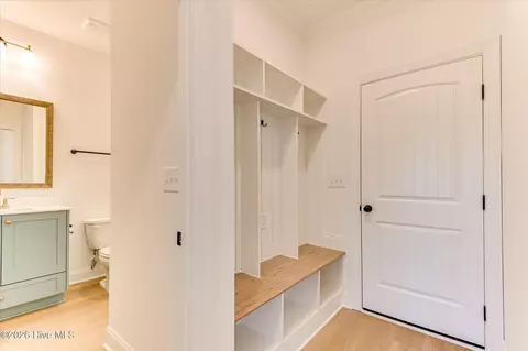 Entry Way - 617 Grosbeak Ln, Evans, GA 30809 photo 3 of 10