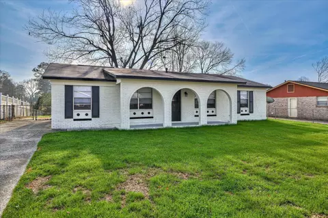 Exterior - 3620 Sturnidae Dr, Augusta, GA 30906 photo 1 of 8