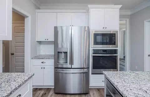 Kitchen - 2576 Traverse Trl, Evans, GA 30809 photo 3 of 5