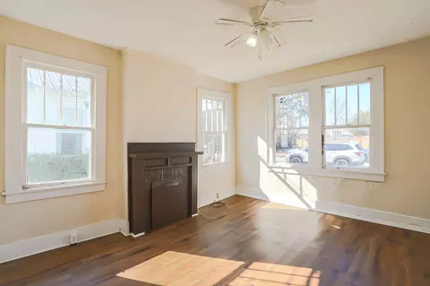 Living - 932 Murphy St, Augusta, GA 30904 photo 4 of 6