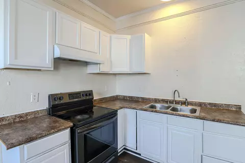 Kitchen - 932 Murphy St, Augusta, GA 30904 photo 2 of 2