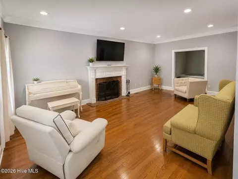 Living - 4660 Millhaven Rd, Martinez, GA 30907 photo 1 of 2