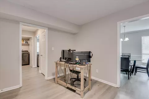 Entry Way - 2904 Pleasant Ct, Augusta, GA 30907 photo 2 of 4