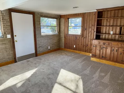 Living - 609 Hillcrest Dr, Thomson, GA 30824 photo 3 of 5