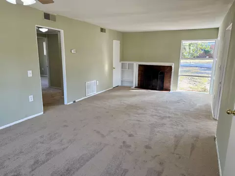 Living - 609 Hillcrest Dr, Thomson, GA 30824 photo 1 of 5