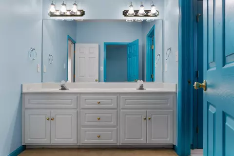 Bath - 1217 Oakton Trl, Evans, GA 30809 photo 7 of 8