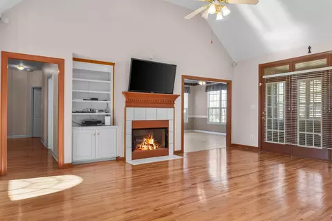 Living - 1217 Oakton Trl, Evans, GA 30809 photo 2 of 4