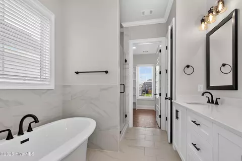 Bath - 833 Sparrow Point Ave, Evans, GA 30809 photo 1 of 5