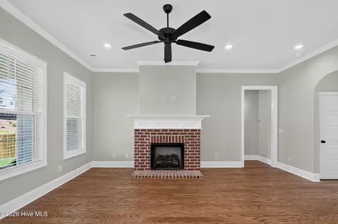 Living - 833 Sparrow Point Ave, Evans, GA 30809 photo 3 of 4