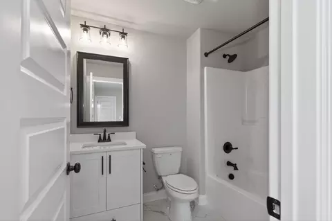 Bath - 827 Sparrow Point Ave, Evans, GA 30809 photo 4 of 5