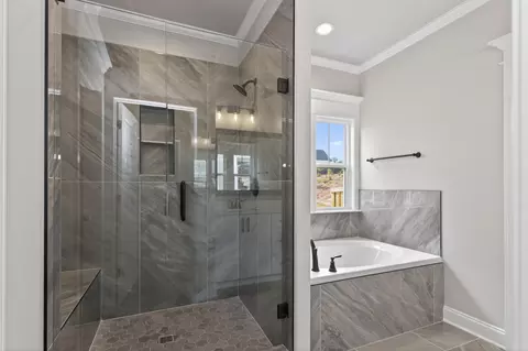 Bath - 827 Sparrow Point Ave, Evans, GA 30809 photo 2 of 5