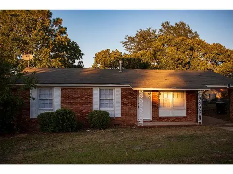 2821 Lumpkin Rd, Augusta, GA 30906