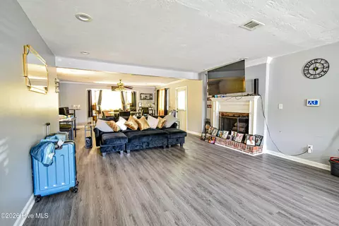 Living - 2217 Buckingham Dr, Augusta, GA 30906 photo 1 of 2
