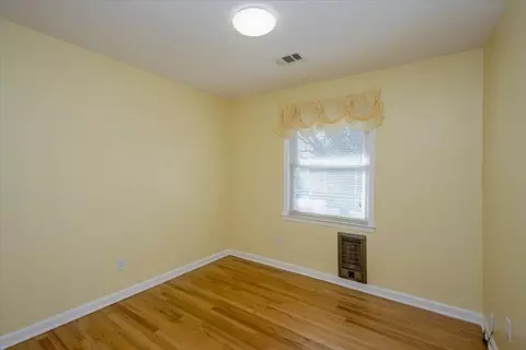 Bedroom - 2145 Hillsinger Rd, Augusta, GA 30904 photo 5 of 8