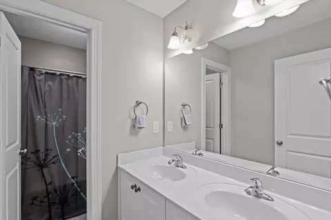 Bath - 7210 Hoffman Dr, Evans, GA 30809 photo 5 of 5