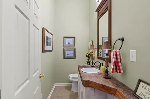 Bath - 219 White Oak St, Thomson, GA 30824 photo 1 of 7