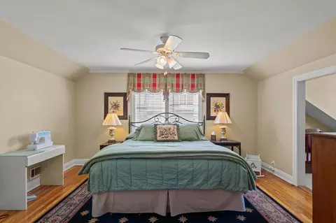 Bedroom - 219 White Oak St, Thomson, GA 30824 photo 5 of 10