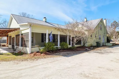 Exterior - 219 White Oak St, Thomson, GA 30824 photo 6 of 16