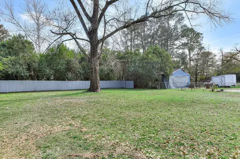 Exterior - 212 Barrow Dr, Augusta, GA 30906 photo 6 of 9