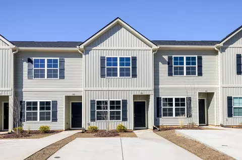353 Bordeaux Dr, Thomson, GA 30824